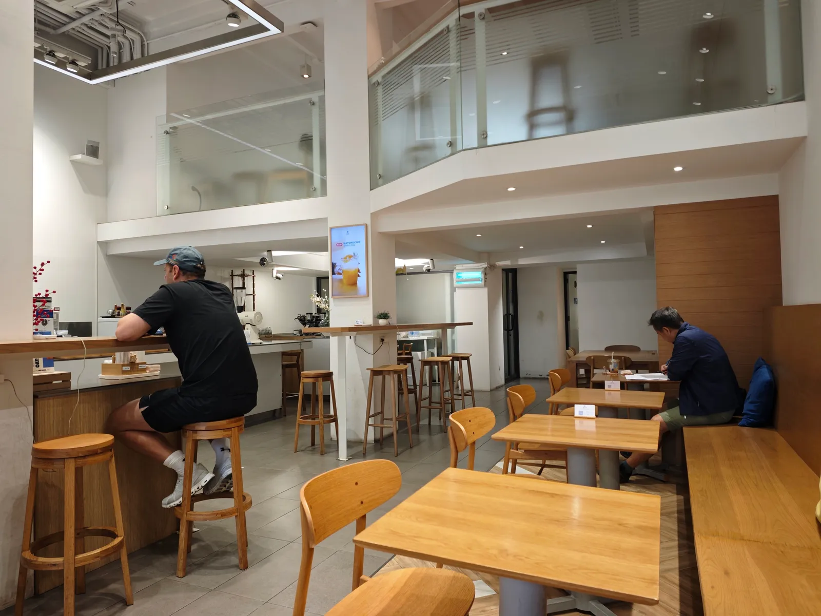 Blue Chéri Cafe (Ploenchit) photo 2
