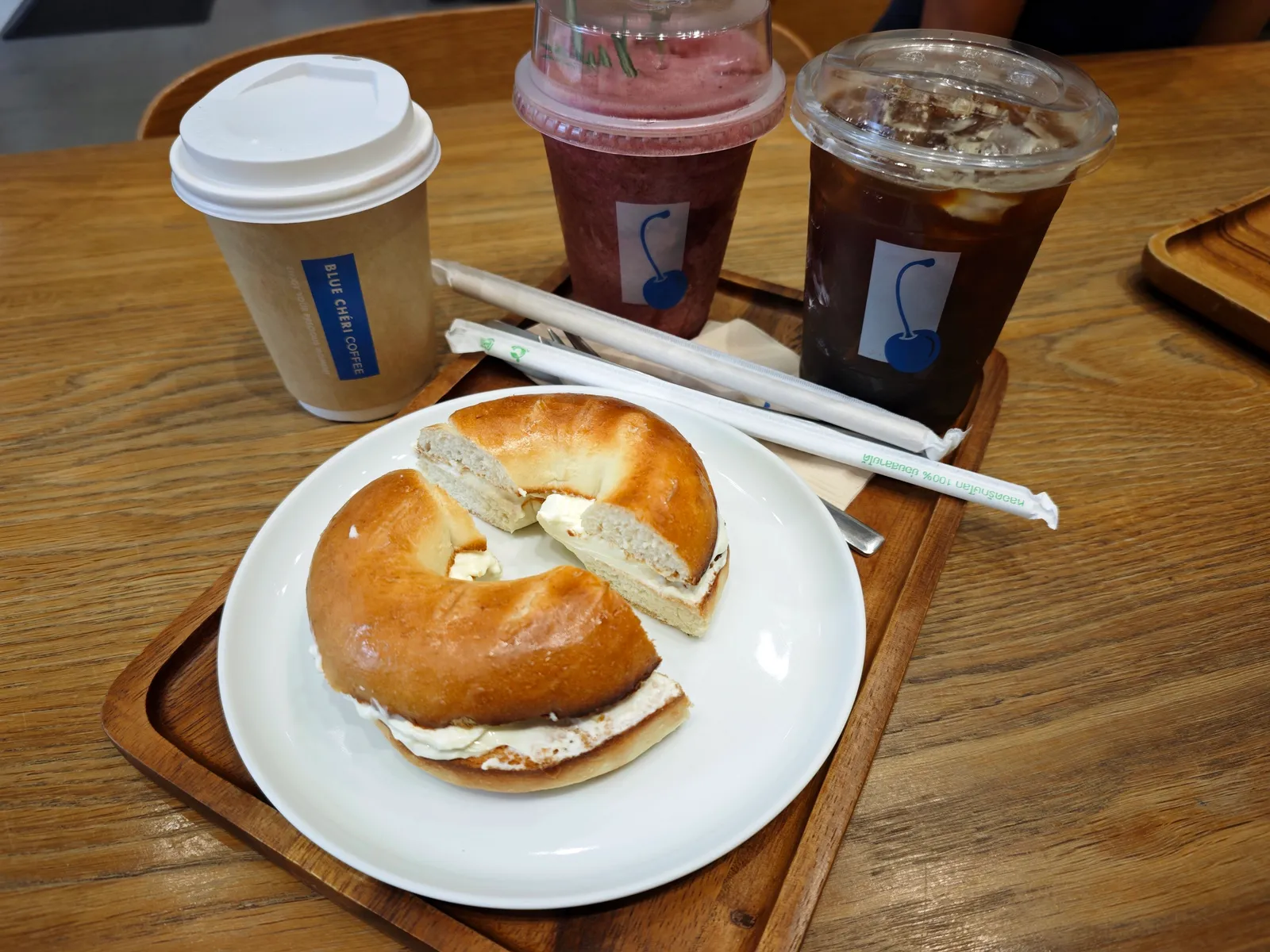Blue Chéri Cafe (Ploenchit) photo 3